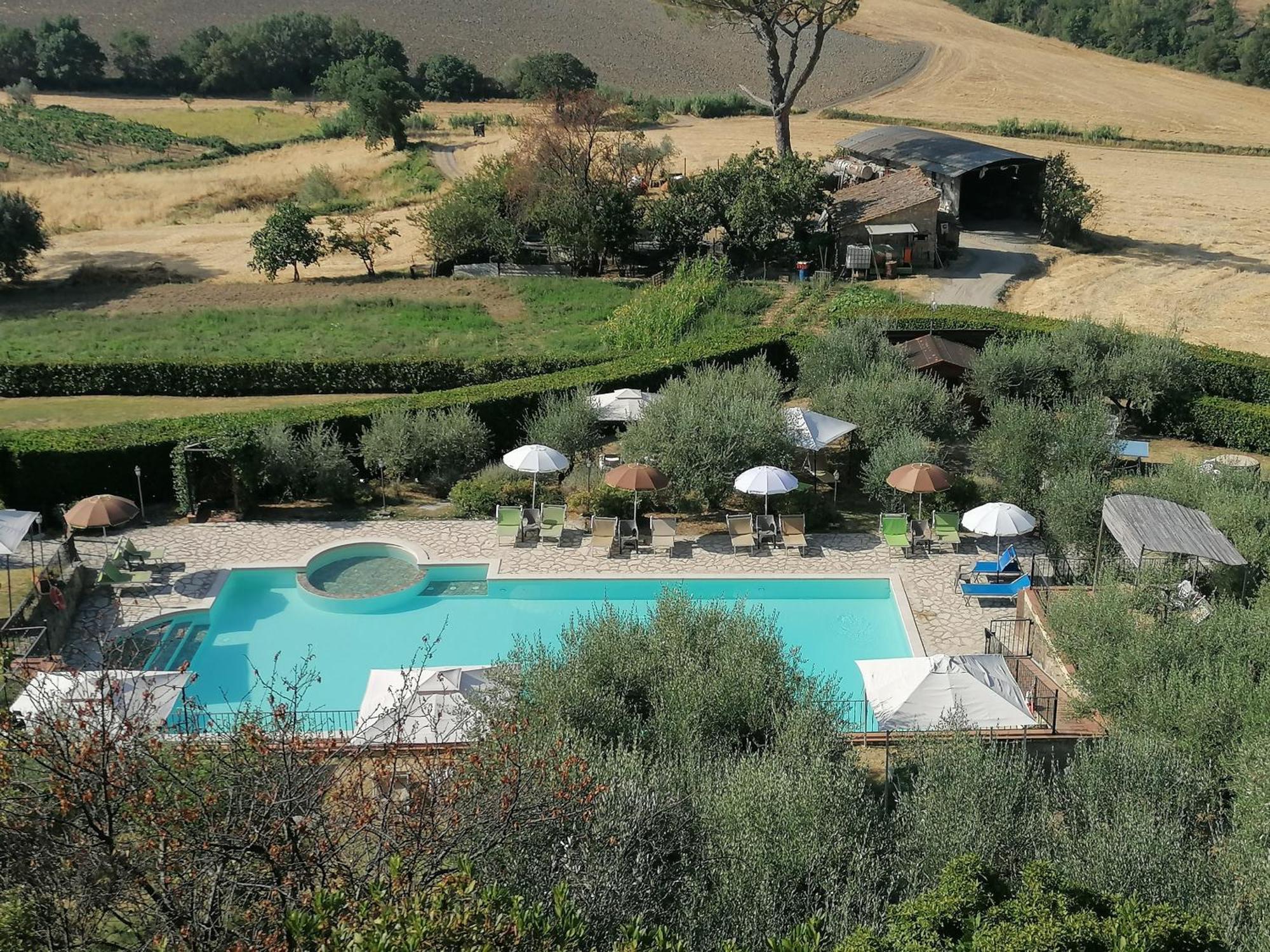 Residence Il Monastero Pomarance Luaran gambar